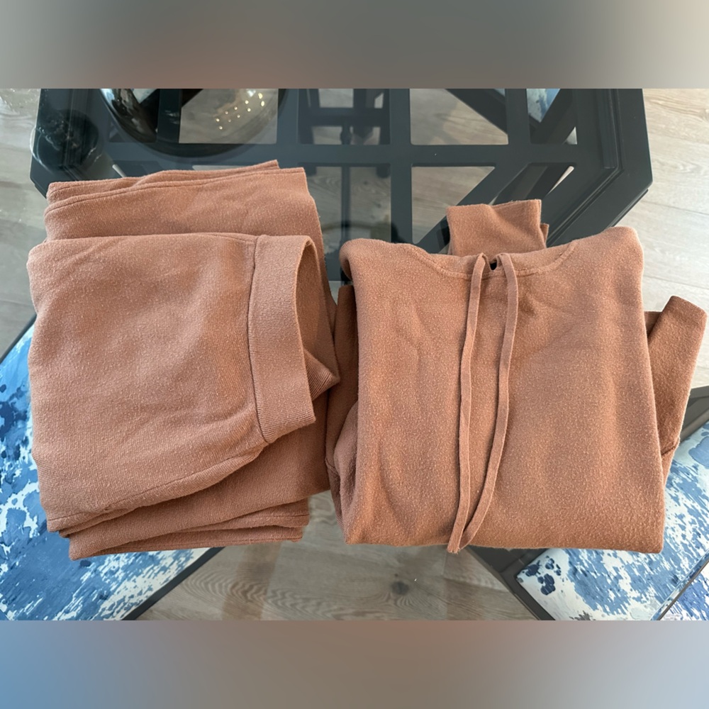 Banana Republic Women's Tan Wide Leg Pant and Sweater Set